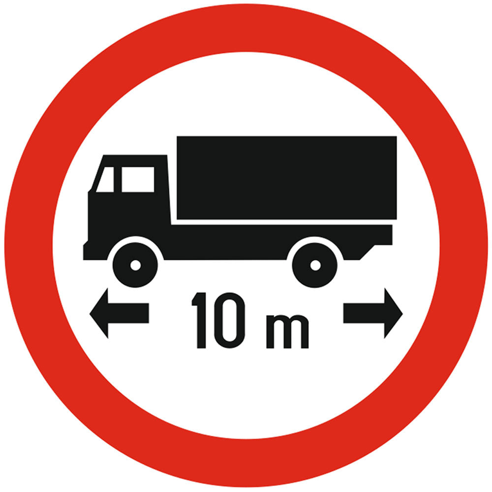 Accesul interzis autovehiculelor sau ansamblurilor de vehicule cu lungimea mai mare de ... m